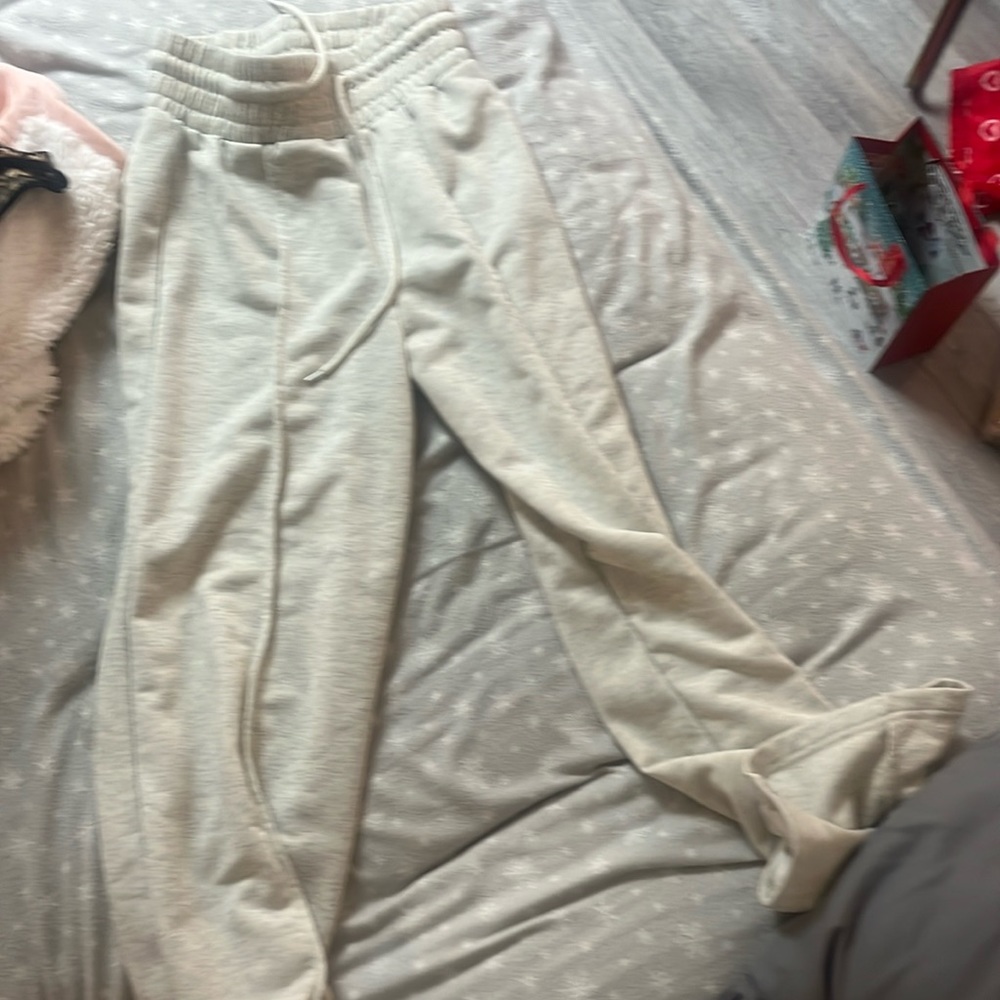 flared sweatpants